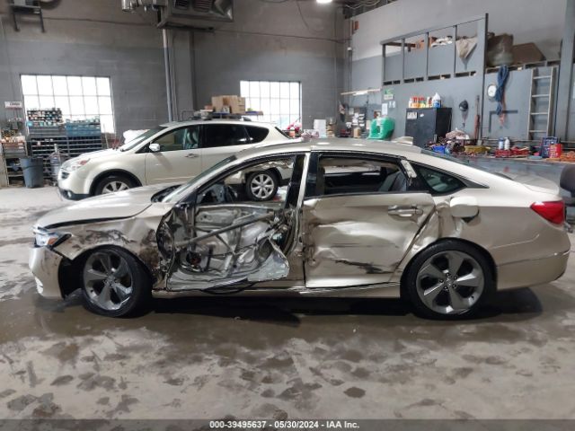 1HGCV2F9XJA022780 Honda Accord Touring 2.0t