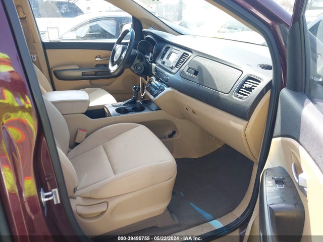 KIA SEDONA LX 2015 KNDMB5C18F6029894 Image 5