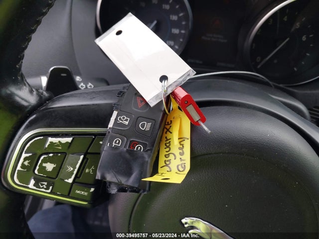 2017 JAGUAR XE SAJAD4BG3HA964741 Photo 10