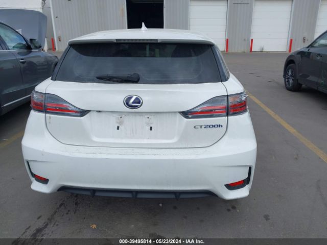 JTHKD5BH5E2198064 Lexus CT 200H