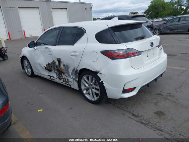 JTHKD5BH5E2198064 Lexus CT 200H