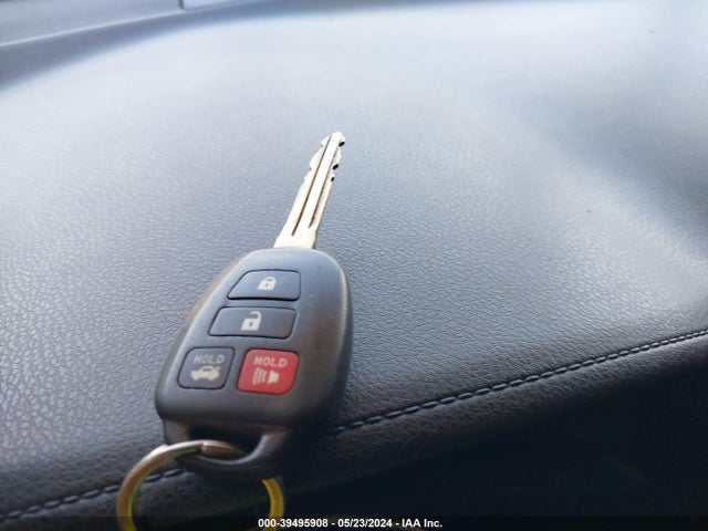 Toyota COROLLA LE 2019 2T1BURHE4KC137632 Image 11