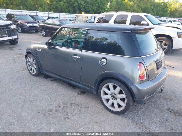 2004 MINI COOPER S WMWRE33484TD76071 Photo 2