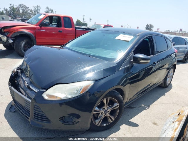 Ford FOCUS SE 2014 1FADP3K20EL323814 Image 2