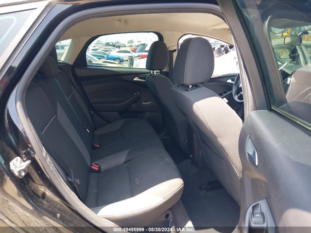 Ford FOCUS SE 2014 1FADP3K20EL323814 Image 8