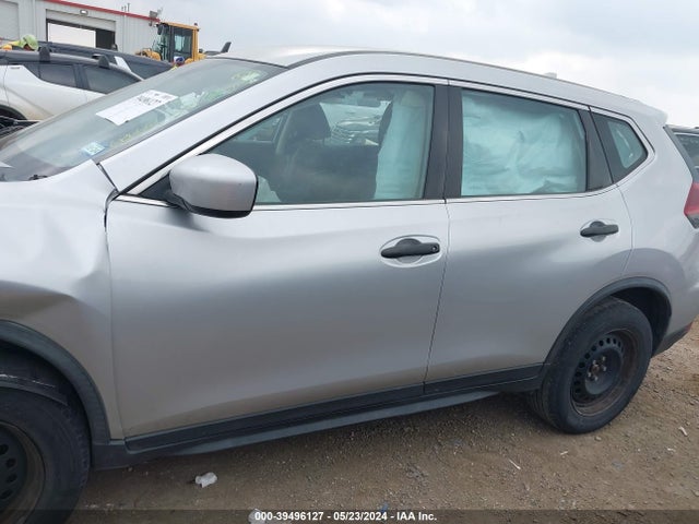 Nissan ROGUE S 2018 JN8AT2MV2JW309131 Image 13