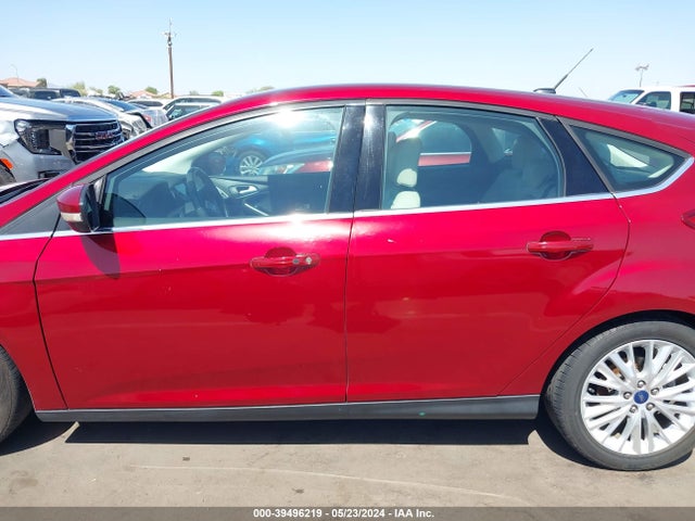 Ford Focus Titanium 2016 1FADP3N29GL225752 Image 14