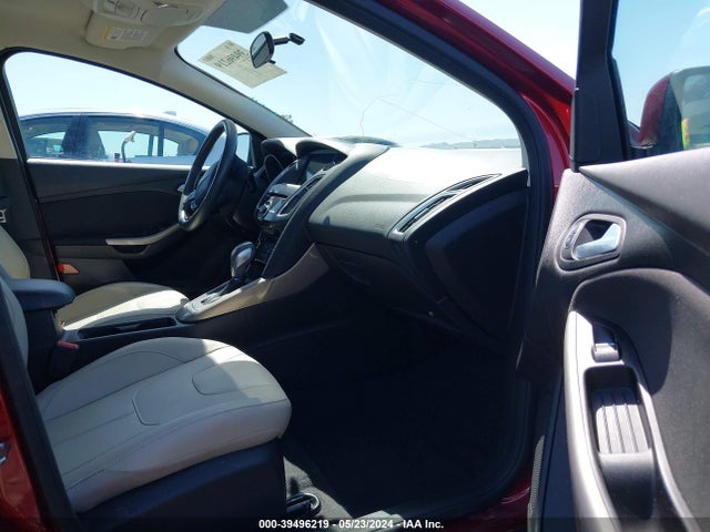 Ford Focus Titanium 2016 1FADP3N29GL225752 Image 5