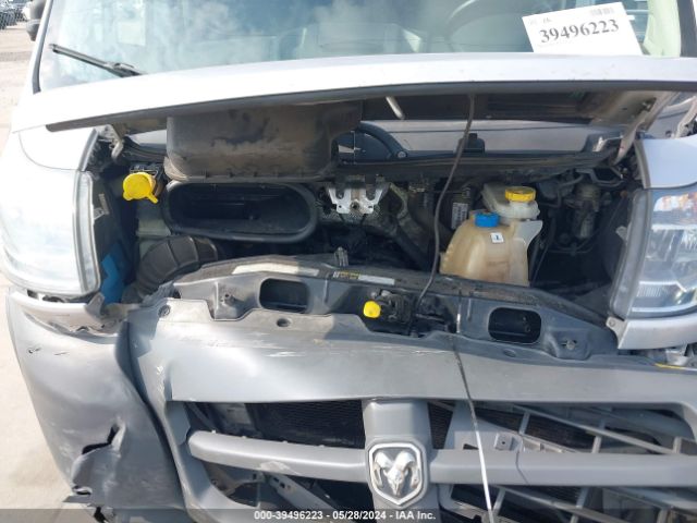 3C6TRVAG0JE110378 RAM Promaster 1500 Low Roof 136 Wb