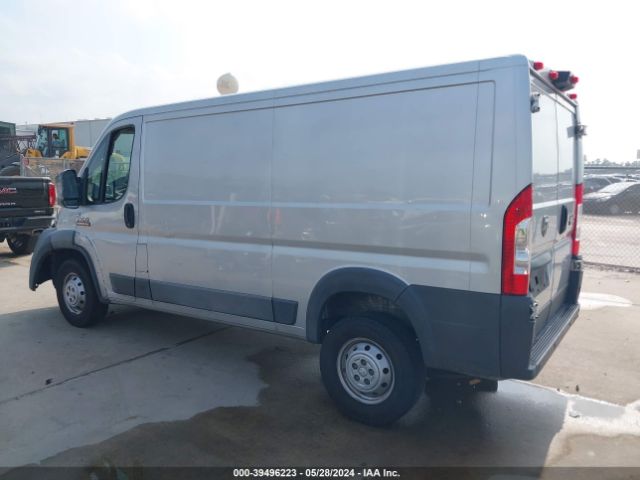 3C6TRVAG0JE110378 RAM Promaster 1500 Low Roof 136 Wb
