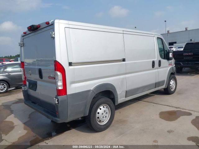 3C6TRVAG0JE110378 RAM Promaster 1500 Low Roof 136 Wb