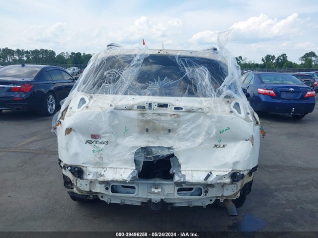 Toyota Rav4 Xle 2017 JTMWFREV2HJ114380 Image 17