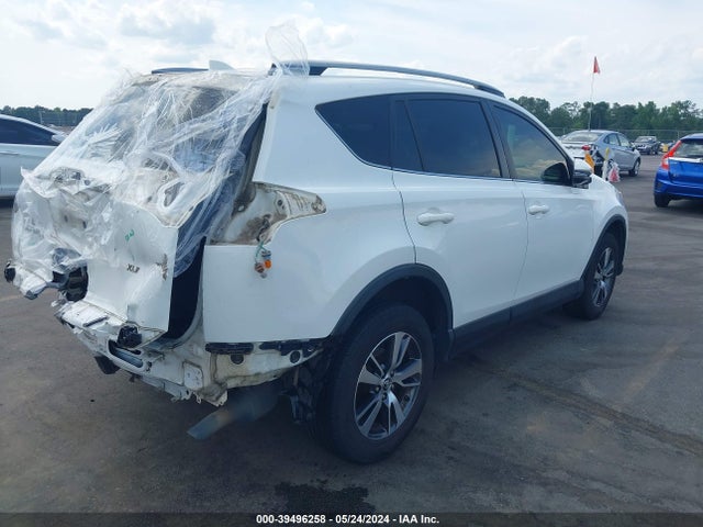 Toyota Rav4 Xle 2017 JTMWFREV2HJ114380 Image 4