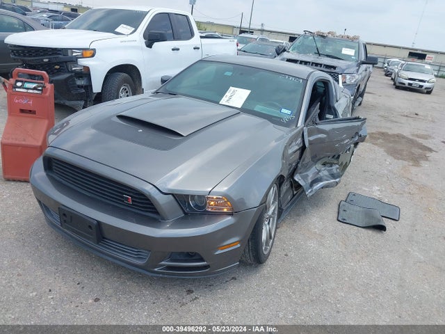 Ford Mustang V6 2014 1ZVBP8AM5E5224845 Image 2