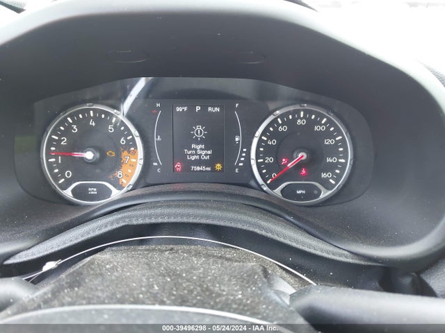 ZACCJBABXJPJ22427 Jeep Renegade Sport 4x4
