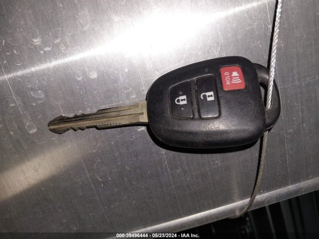 Toyota RAV4 LE 2016 2T3ZFREV0GW304479 Image 11