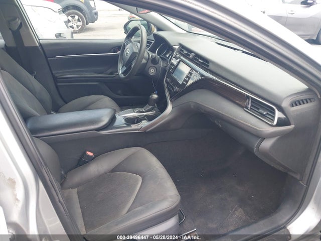 Toyota CAMRY LE 2019 4T1B11HK9KU685835 Image 5