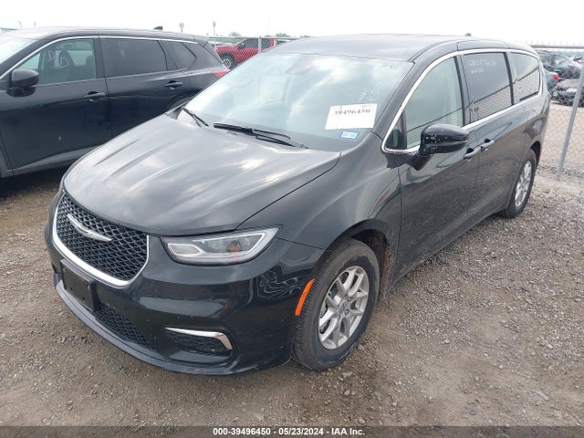 Chrysler Pacifica Touring L 2024 2C4RC1BGXRR136332 Image 2