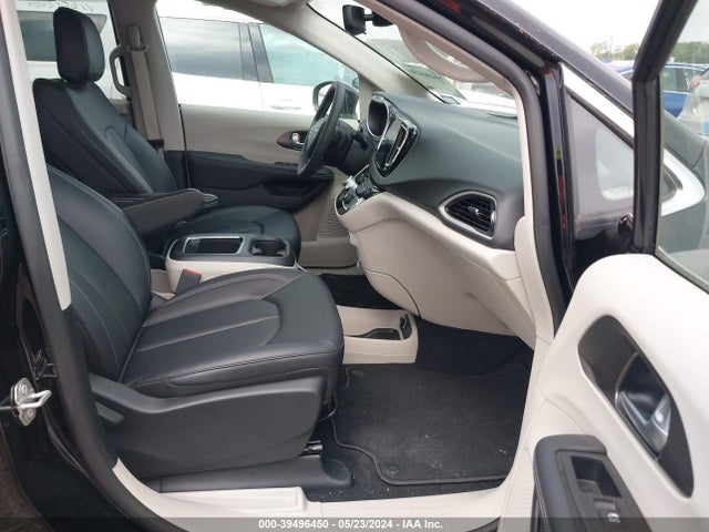 Chrysler Pacifica Touring L 2024 2C4RC1BGXRR136332 Image 5