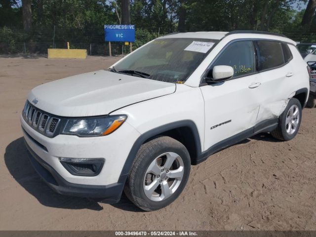 3C4NJDBB8JT412003 Jeep Compass Latitude 4x4