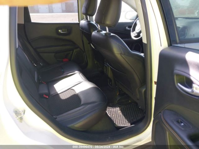 3C4NJDBB8JT412003 Jeep Compass Latitude 4x4