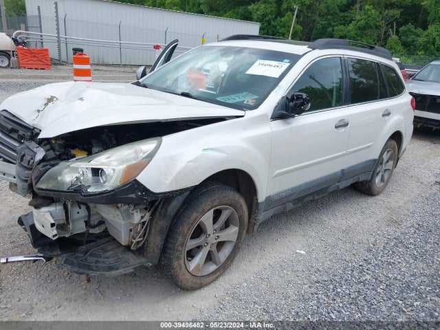 Subaru Outback 2.5i Limited 2014 4S4BRCPC0E3211183 Image 2