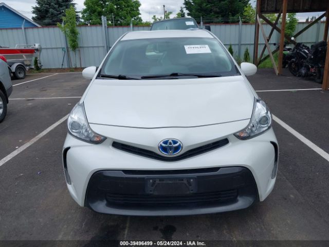 JTDZN3EU5FJ024271 Toyota Prius V Three