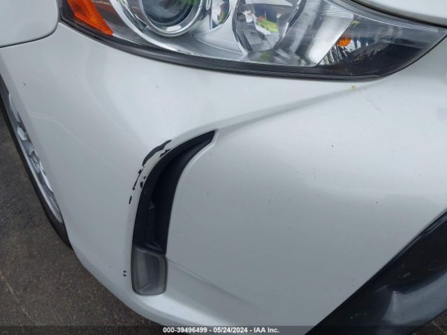 JTDZN3EU5FJ024271 Toyota Prius V Three