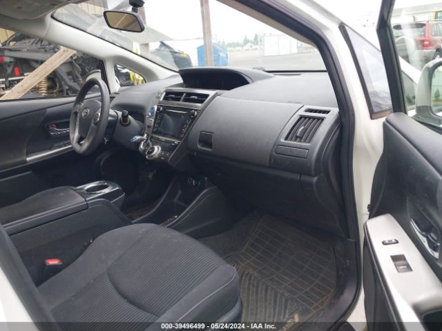JTDZN3EU5FJ024271 Toyota Prius V Three