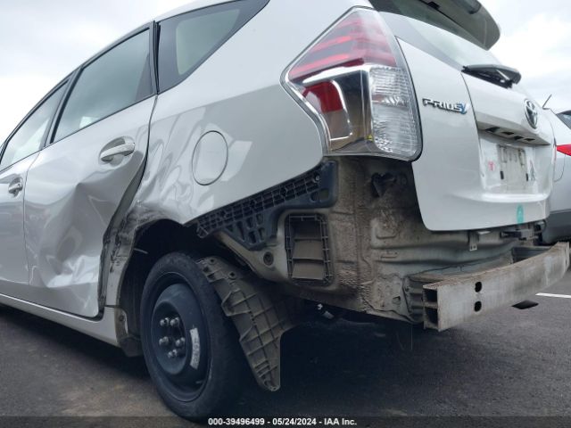 JTDZN3EU5FJ024271 Toyota Prius V Three