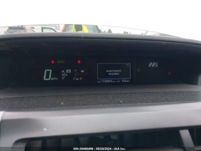 JTDZN3EU5FJ024271 Toyota Prius V Three