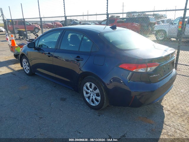 Toyota COROLLA LE 2022 5YFEPMAE3NP363330 Image 3