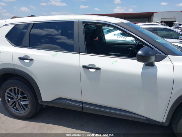 5N1BT3AB9RC683261 Nissan Rogue S Intelligent Awd