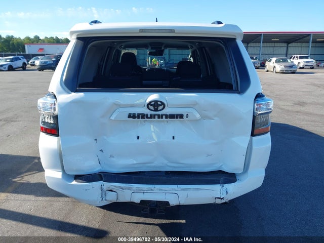 Toyota 4RUNNER SR5 2023 JTEEU5JRXP5304899 Image 16