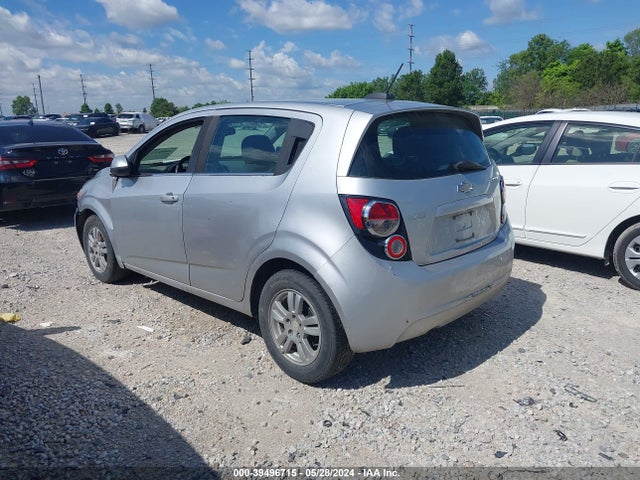 Chevrolet Sonic Lt Auto 2015 1G1JC6SHXF4220435 Image 3