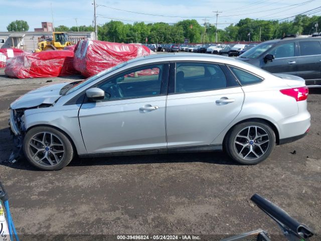 1FADP3H23HL330560 Ford FOCUS SEL