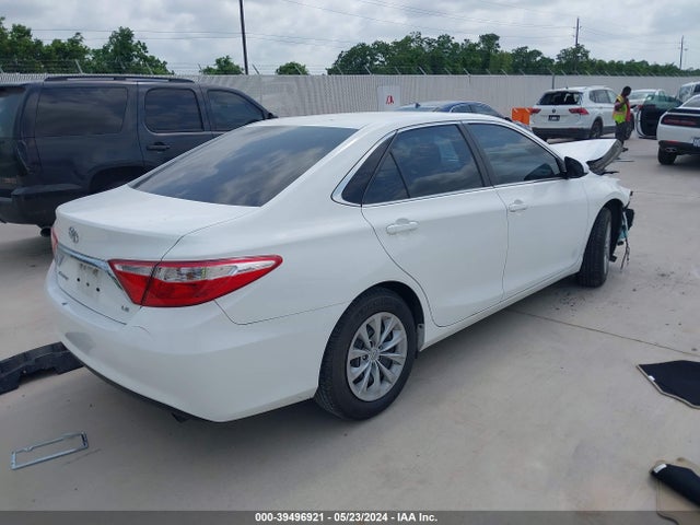 Toyota CAMRY LE 2016 4T4BF1FKXGR516716 Image 4