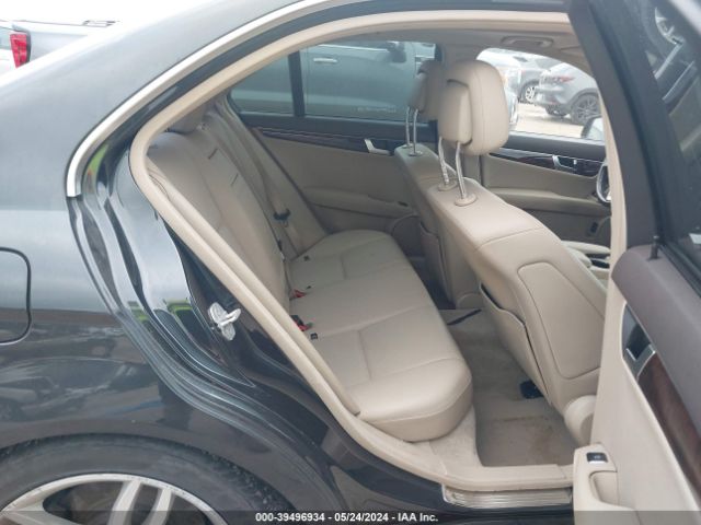 2013 MERCEDES-BENZ C 250 WDDGF4HB2DA790899 Photo 7