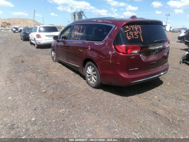 2018 CHRYSLER PACIFICA 2C4RC1BG4JR331279 Photo 2