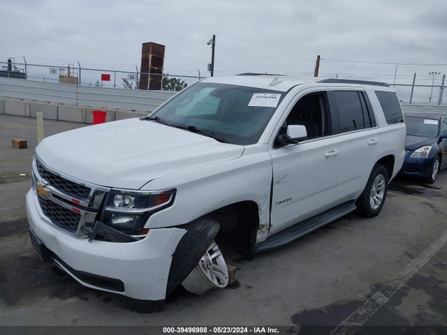 Chevrolet Tahoe Lt 2017 1GNSKBKC1HR131359 Image 2