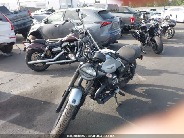 2021 MOTO GUZZI V7 ZGUKZUA07MM000223 Photo 1