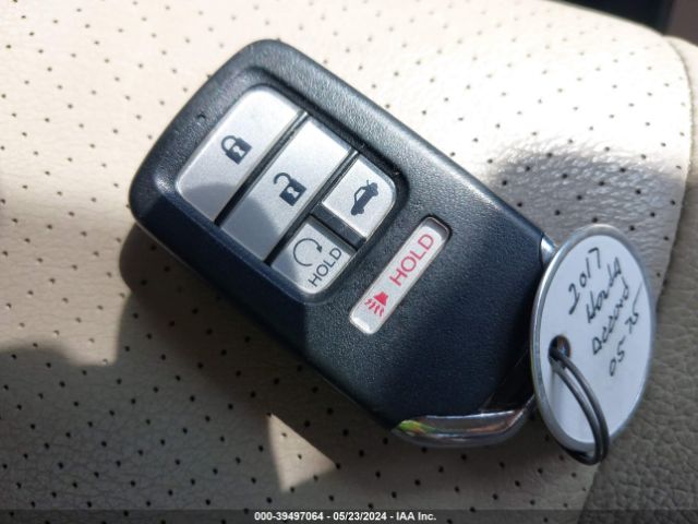 1HGCR3F9XHA030575 Honda Accord Touring V6