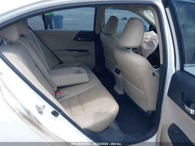 1HGCR3F9XHA030575 Honda Accord Touring V6