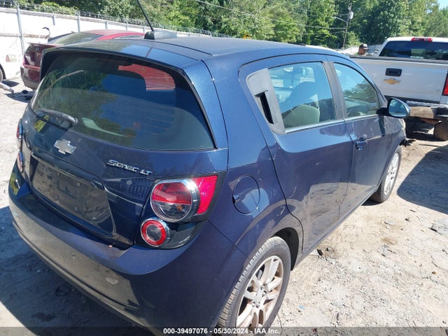 Chevrolet Sonic Lt Auto 2015 1G1JC6SHXF4132047 Image 4