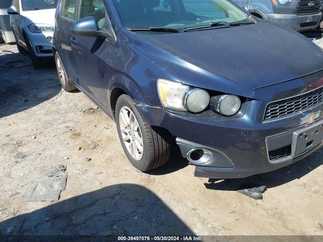 Chevrolet Sonic Lt Auto 2015 1G1JC6SHXF4132047 Image 6