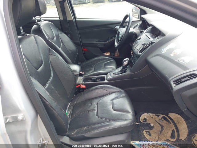 Ford FOCUS SE 2016 1FADP3F22GL303027 Image 5