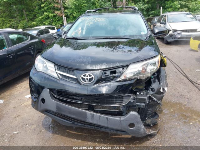 2T3ZFREV1FW217348 Toyota RAV4 LE