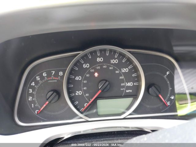 2T3ZFREV1FW217348 Toyota RAV4 LE