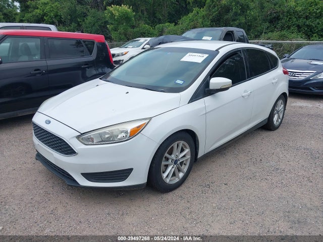 Ford FOCUS SE 2016 1FADP3K21GL227340 Image 2