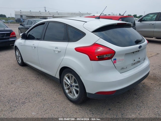 Ford FOCUS SE 2016 1FADP3K21GL227340 Image 3